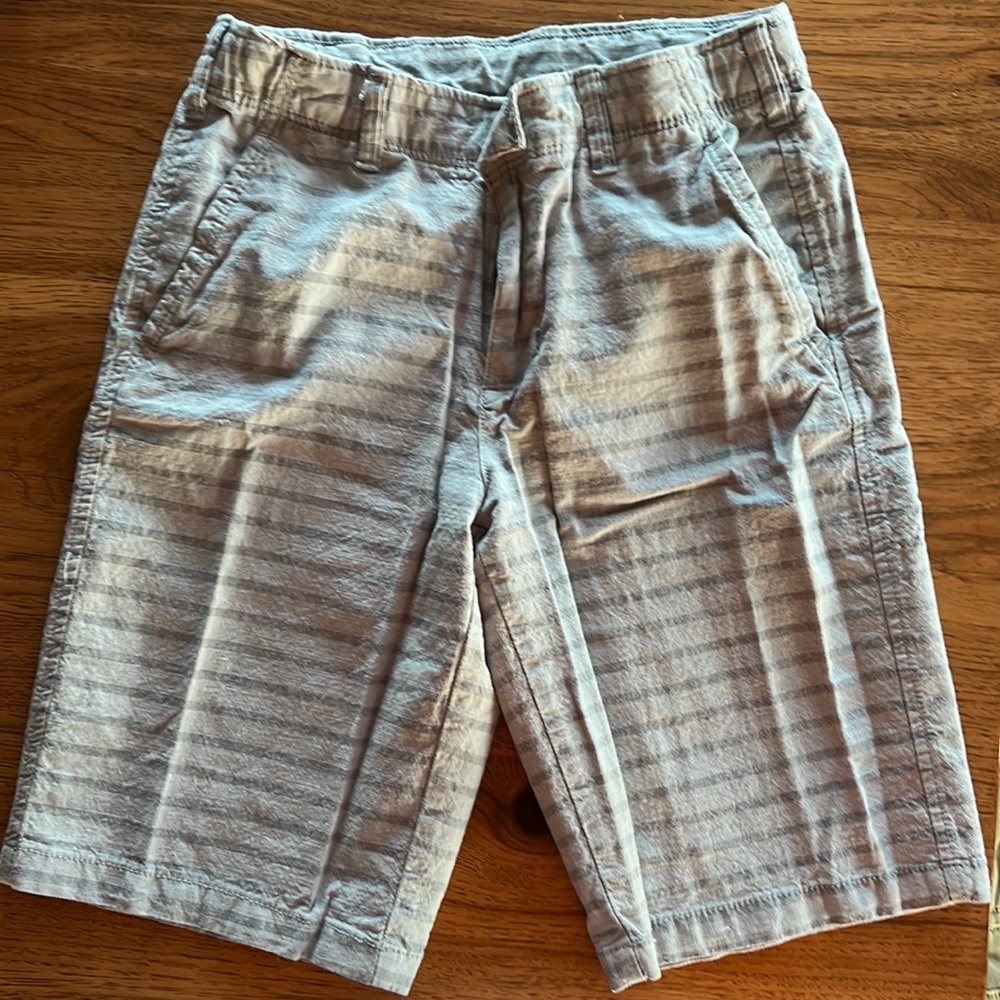 Arizona Jean Company shorts. Boys size 16 regular. Excellent condition